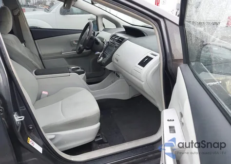 2013 Toyota Prius V Three z USA, uszkodzony, nr VIN JTDZN3EU7D3206281